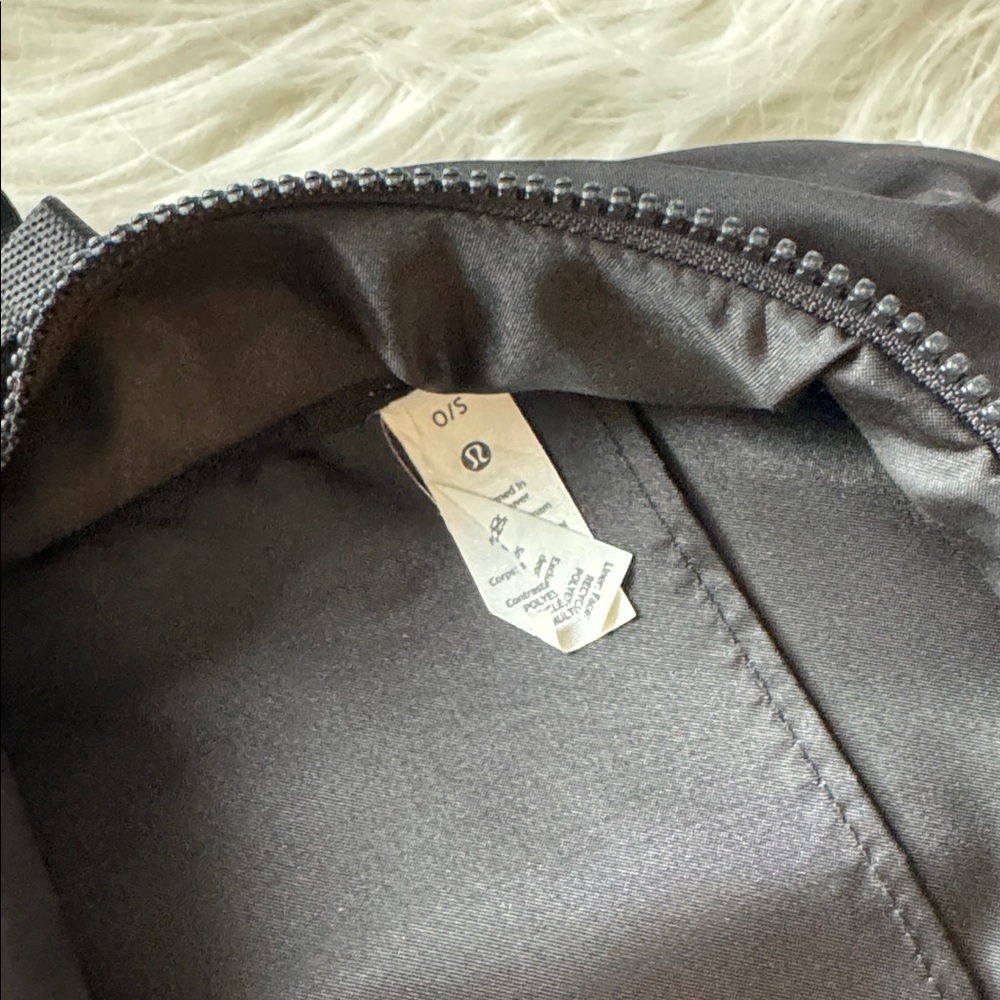 New Crew Backpack 22L - Picture 6 of 8